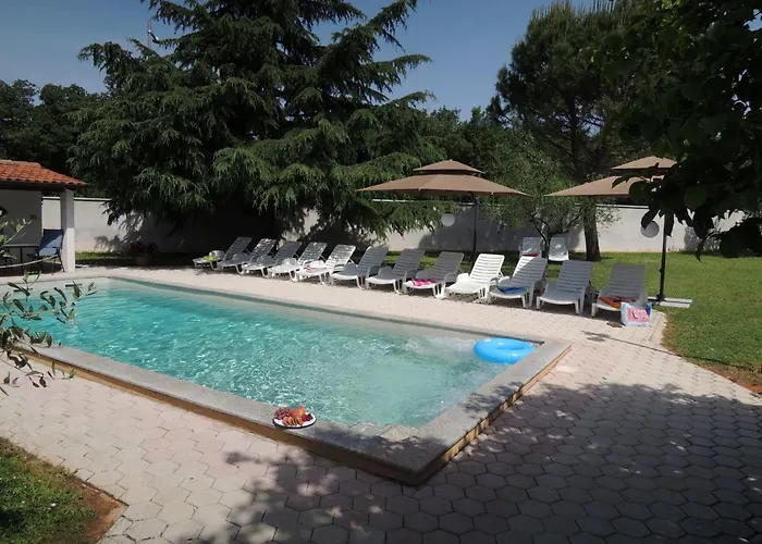 Lorena Lavanda 1 * Poreč