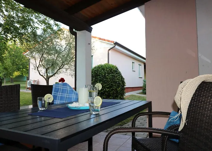 Holiday home Lorena Lavanda 1