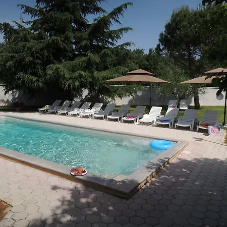 Lorena Lavanda 1 * Poreč